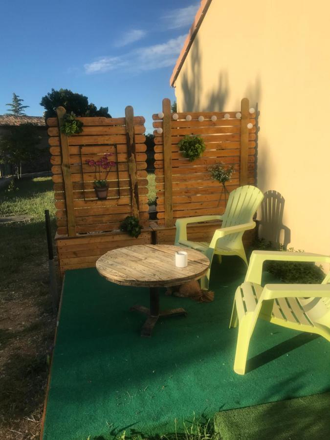 Chambre En Ardeche Du Sud Saint-Remeze Luaran gambar