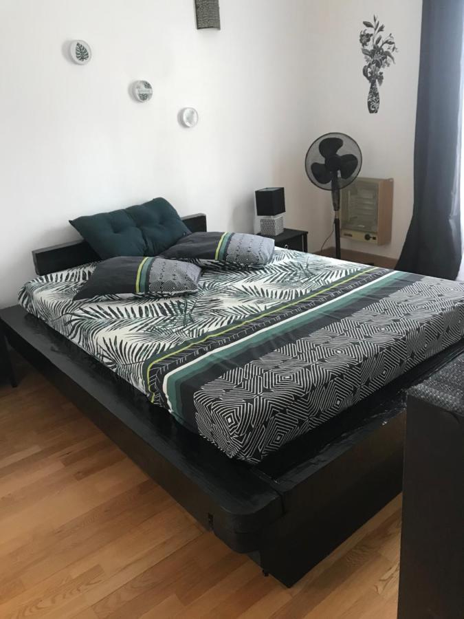 Chambre En Ardeche Du Sud Saint-Remeze Luaran gambar